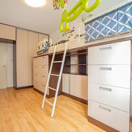 Apartment Epicenter By Rv