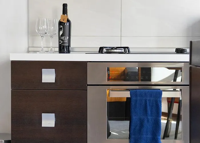 Apartment Epicenter By Rv *