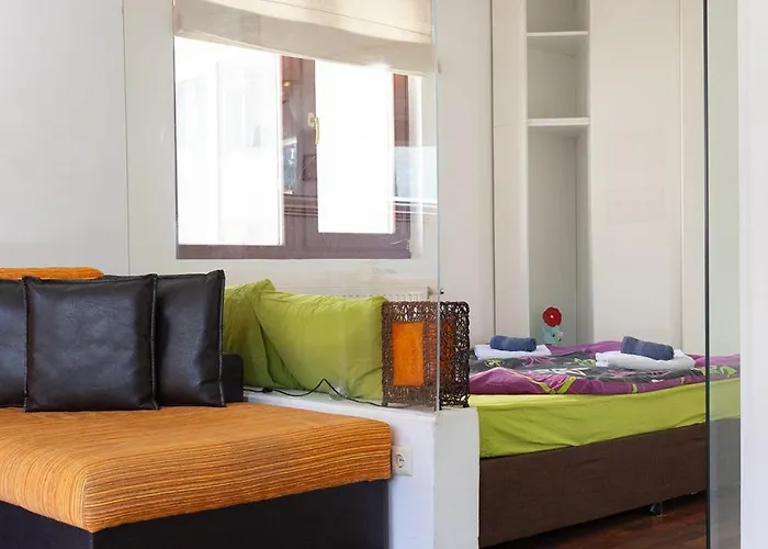 Apartment Epicenter By Rv Warna