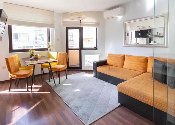 Epicenter By Rv Apartment Warna