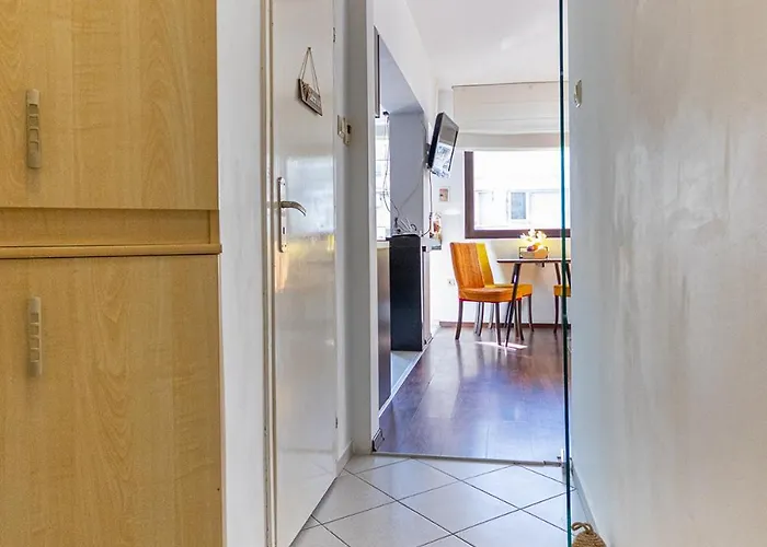 Epicenter By Rv Apartment Warna